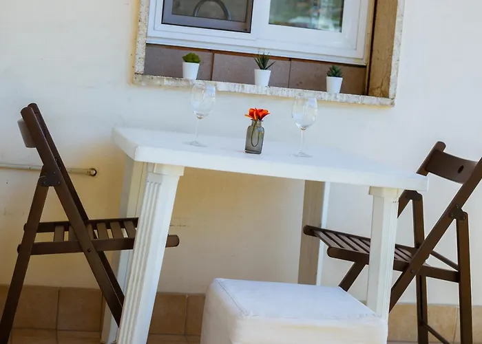 Erica - 2 Bedrooms, Terrace, Wifi Daire *