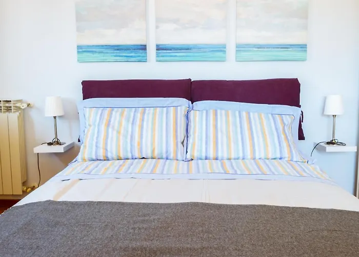 Erica - 2 Bedrooms, Terrace, Wifi